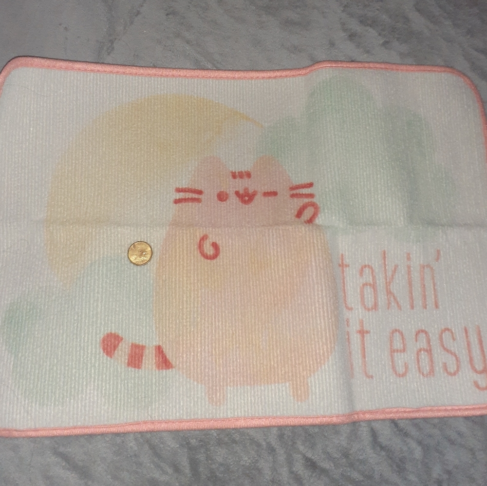 Pusheen floor mat